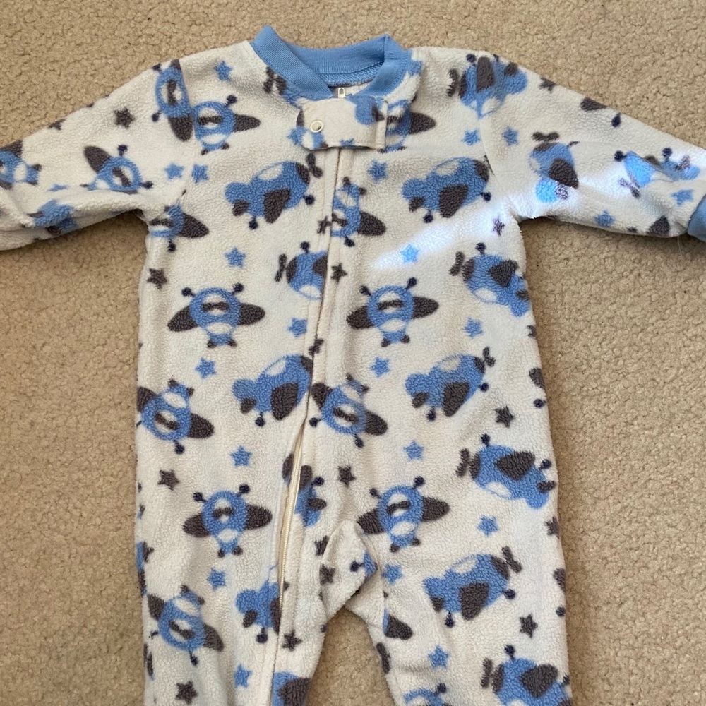 Air plane footed pjs